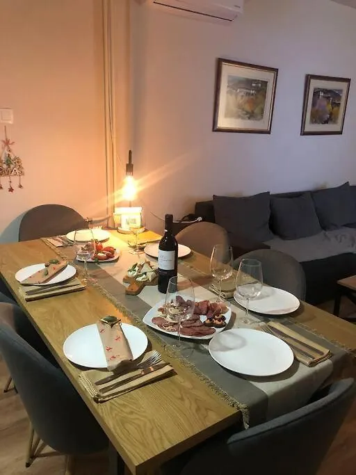 Specious Modern Apartment Sofía